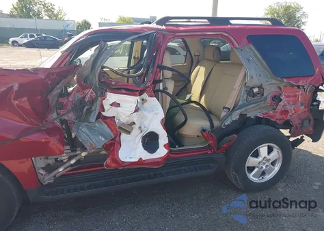 2011 Ford Escape Xlt z USA, uszkodzony, nr VIN 1FMCU0D73BKA36387